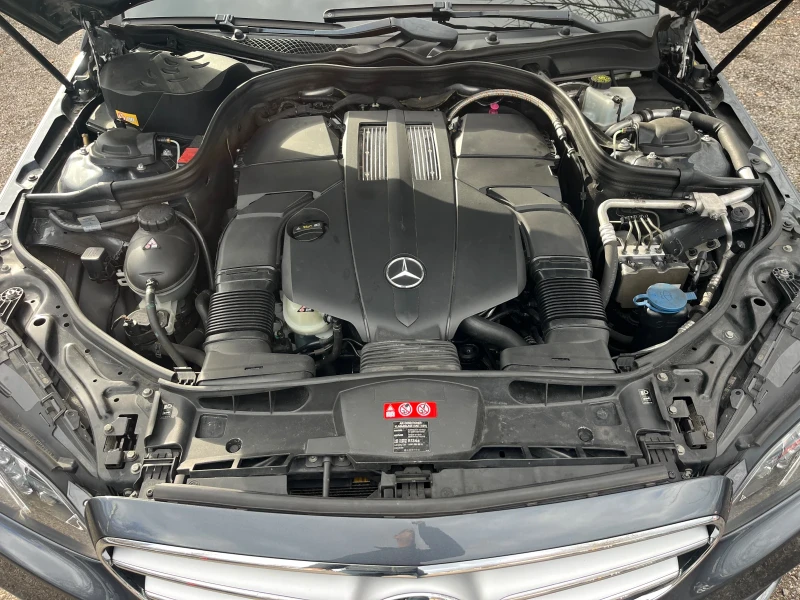 Mercedes-Benz E 400 4 MATIC AMG Paket, снимка 15 - Автомобили и джипове - 48626978