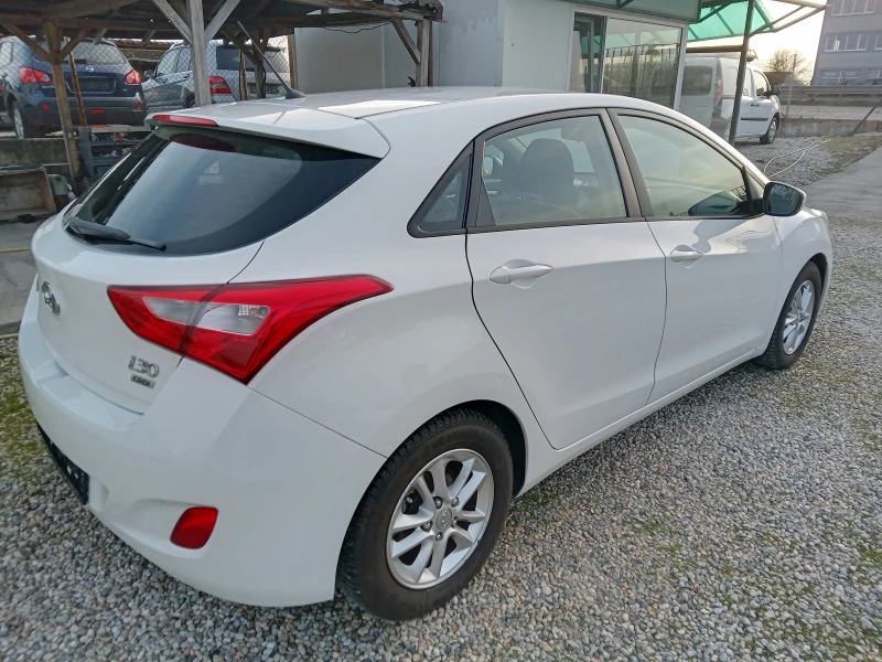 Hyundai I30 1.6 дизел , снимка 5 - Автомобили и джипове - 49511699