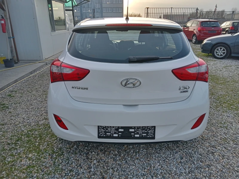 Hyundai I30 1.6 дизел , снимка 4 - Автомобили и джипове - 49511699