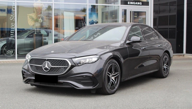 Mercedes-Benz E 220 d/ AMG/ NIGHT/ LED/ CAMERA/ KEYLESS/, снимка 2 - Автомобили и джипове - 51623863