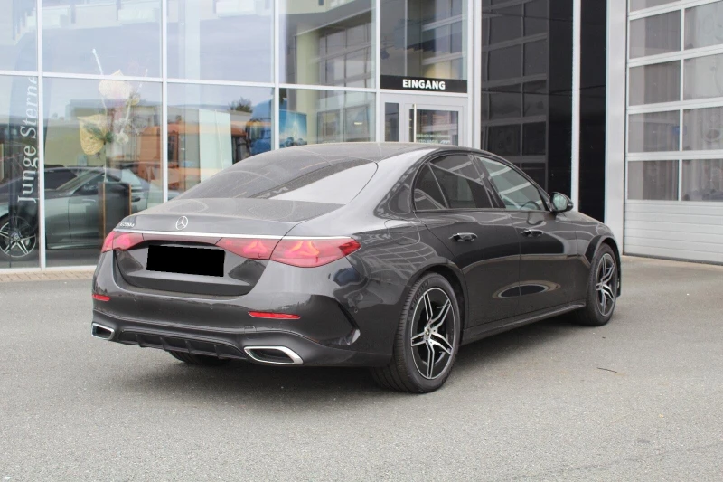 Mercedes-Benz E 220 d/ AMG/ NIGHT/ LED/ CAMERA/ KEYLESS/, снимка 5 - Автомобили и джипове - 51623863