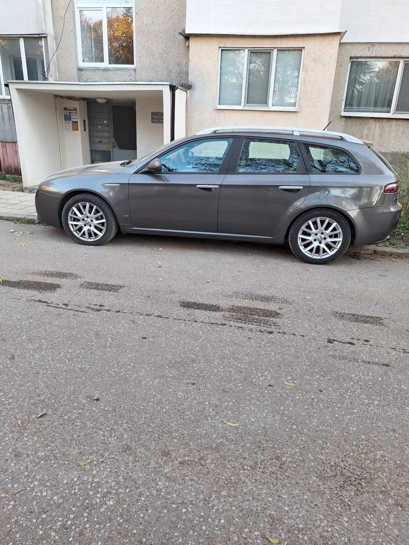 Alfa Romeo 159 sportwagon, снимка 4 - Автомобили и джипове - 52726113