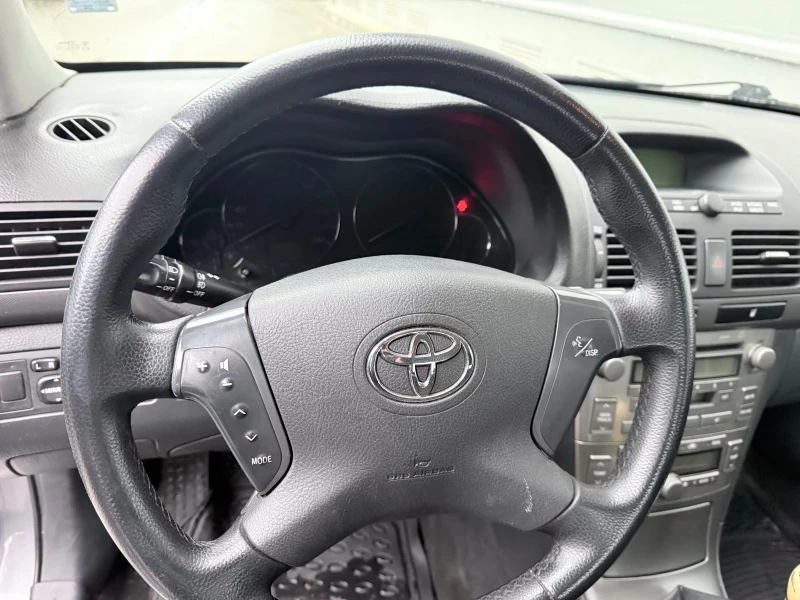 Toyota Avensis, снимка 13 - Автомобили и джипове - 52488415