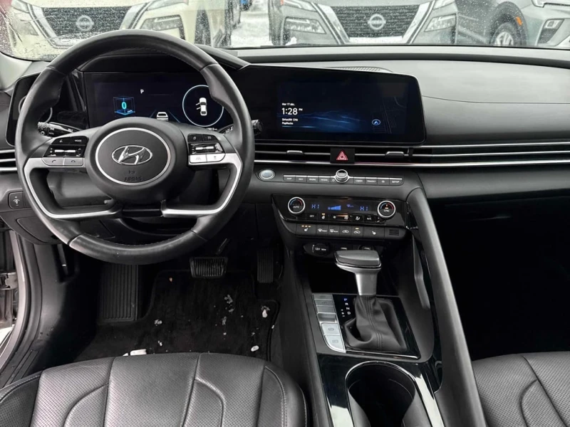 Hyundai Elantra 2023 Luxury * CARFAX * БЕЗ ПЪРВОНАЧАЛНА ВНОСКА, снимка 9 - Автомобили и джипове - 52856249