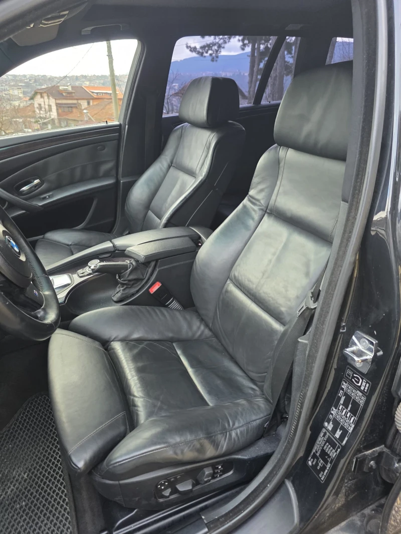 BMW 530 d 235hp Logic7/Cic/Comfort Nappa/Стъклопакет, снимка 8 - Автомобили и джипове - 53407384