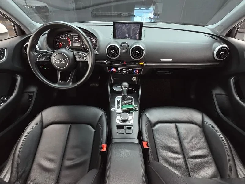 Audi A3 2.0 TFSI, снимка 7 - Автомобили и джипове - 54139534