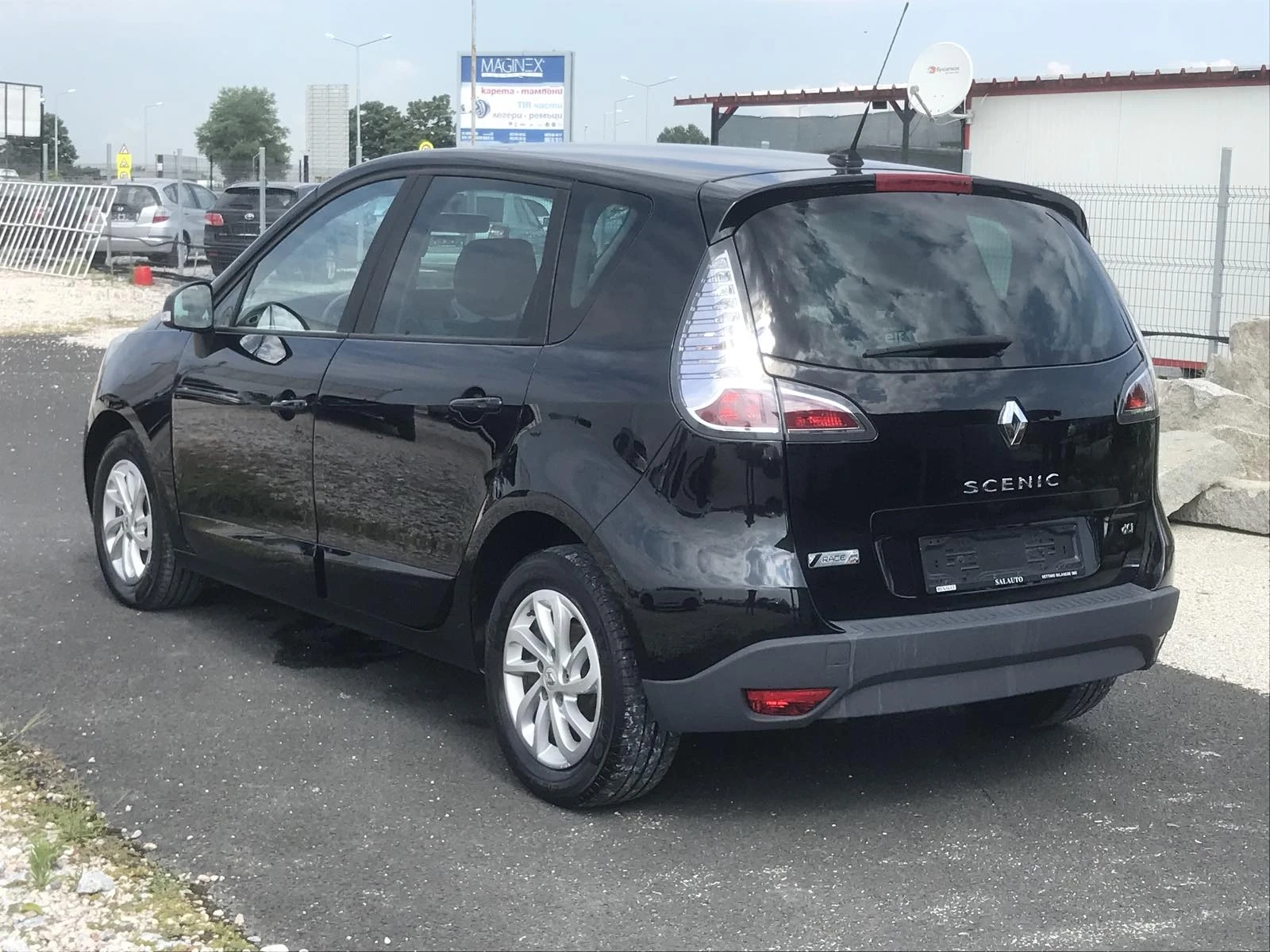 Renault Scenic 1,5dci XMOD - изображение 6