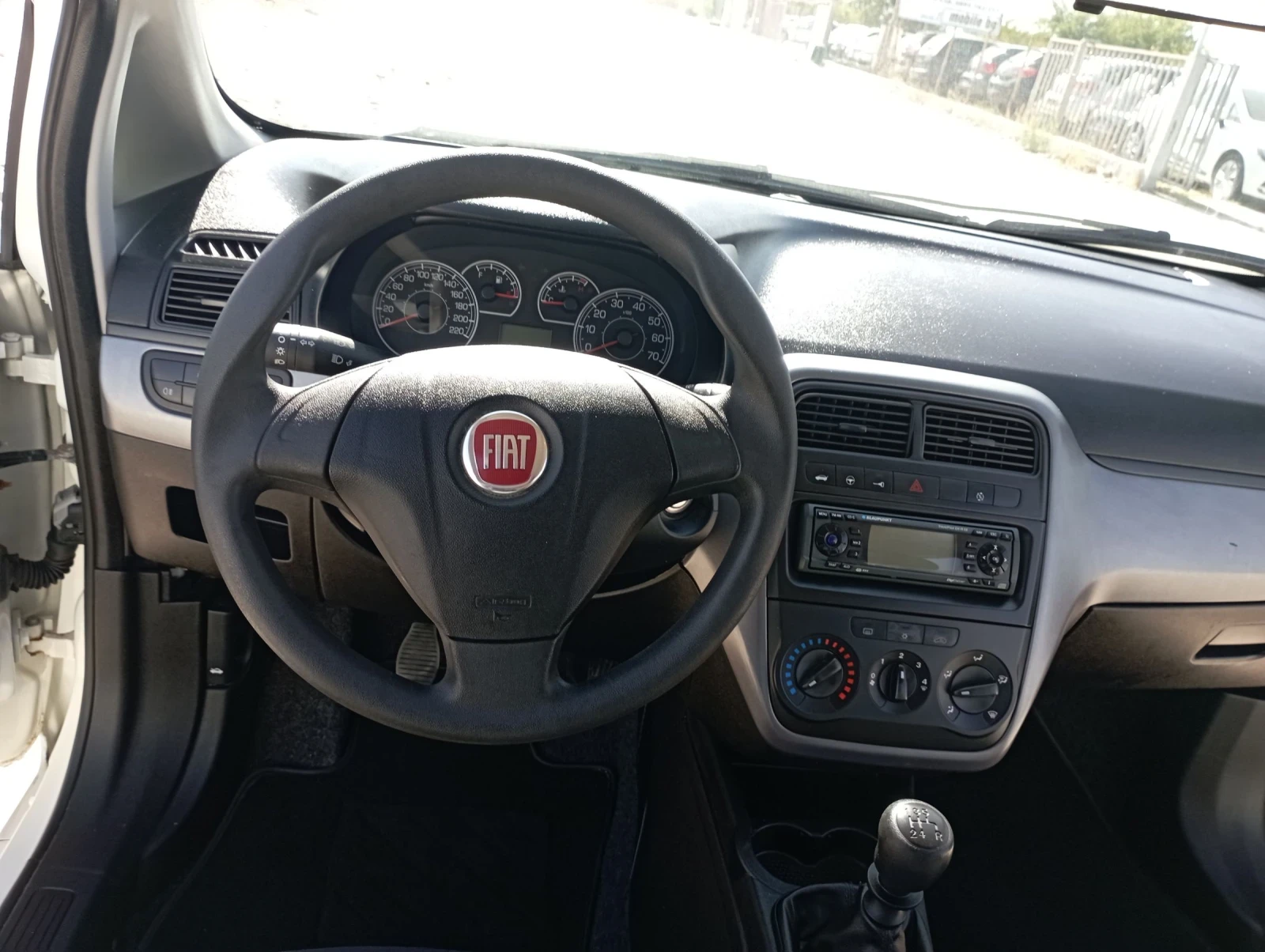 Fiat Punto 1.2 бензин, 94000км - изображение 10