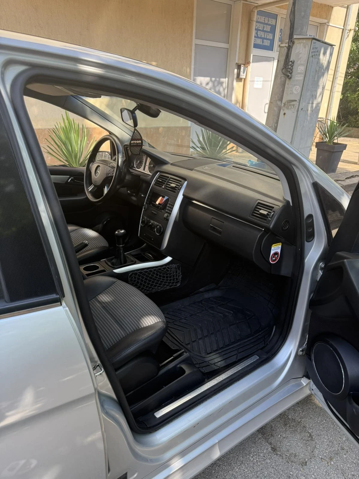 Mercedes-Benz B 200  - изображение 6