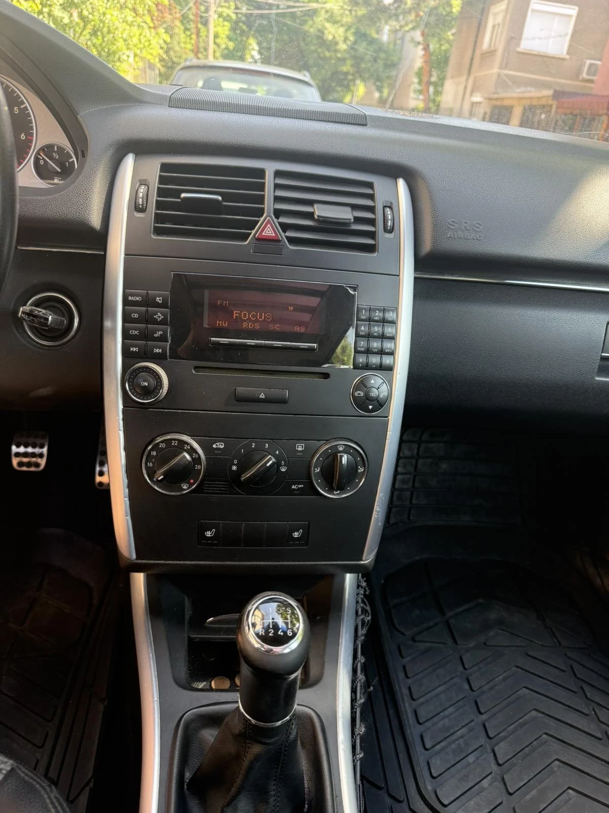 Mercedes-Benz B 200  - изображение 7