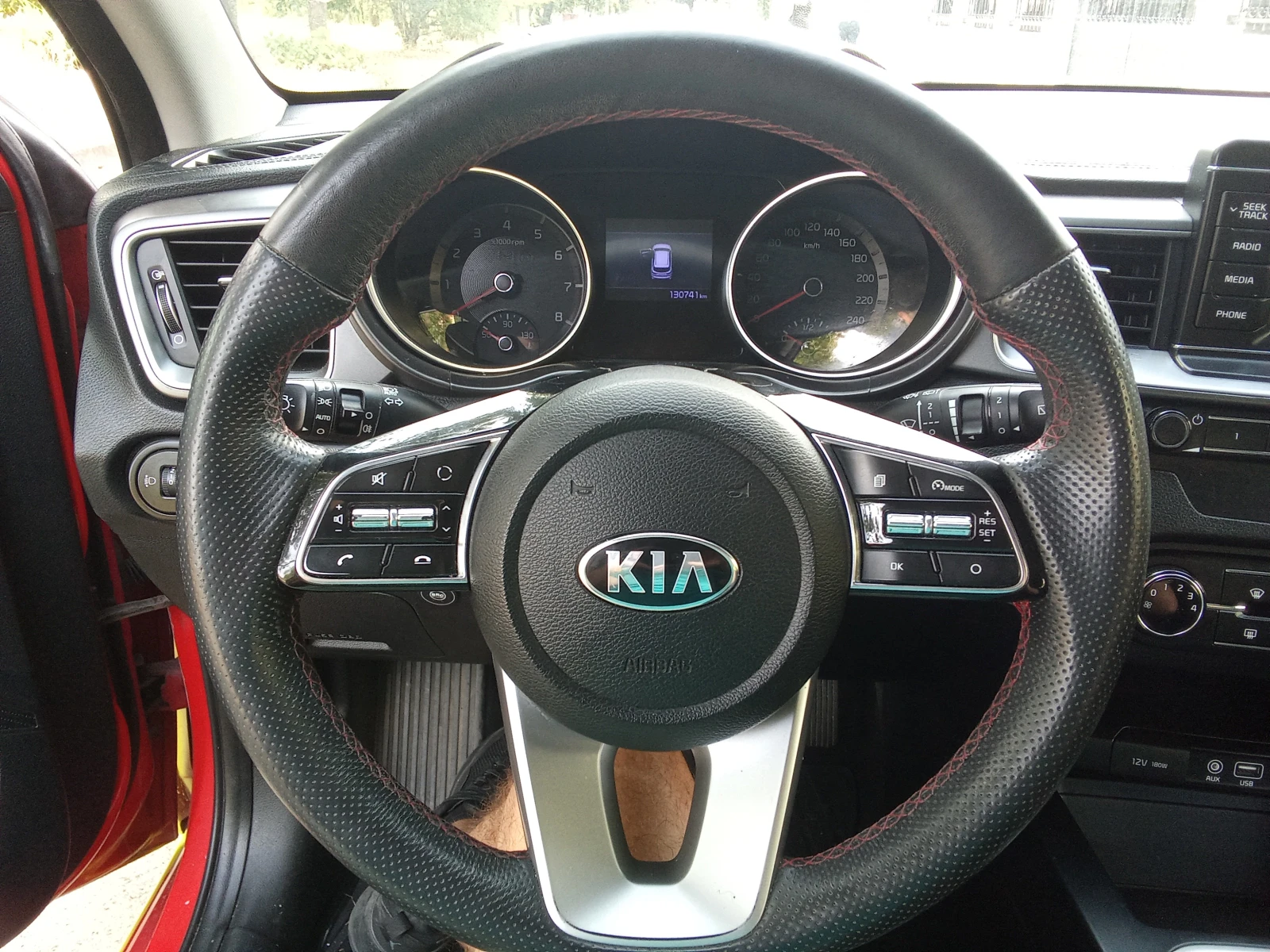 Kia Ceed 1.4 100к.с. LPG - изображение 7