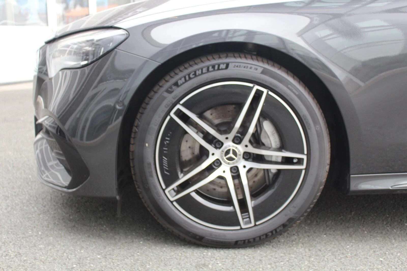Mercedes-Benz E 220 d/ AMG/ NIGHT/ LED/ CAMERA/ KEYLESS/ - изображение 3