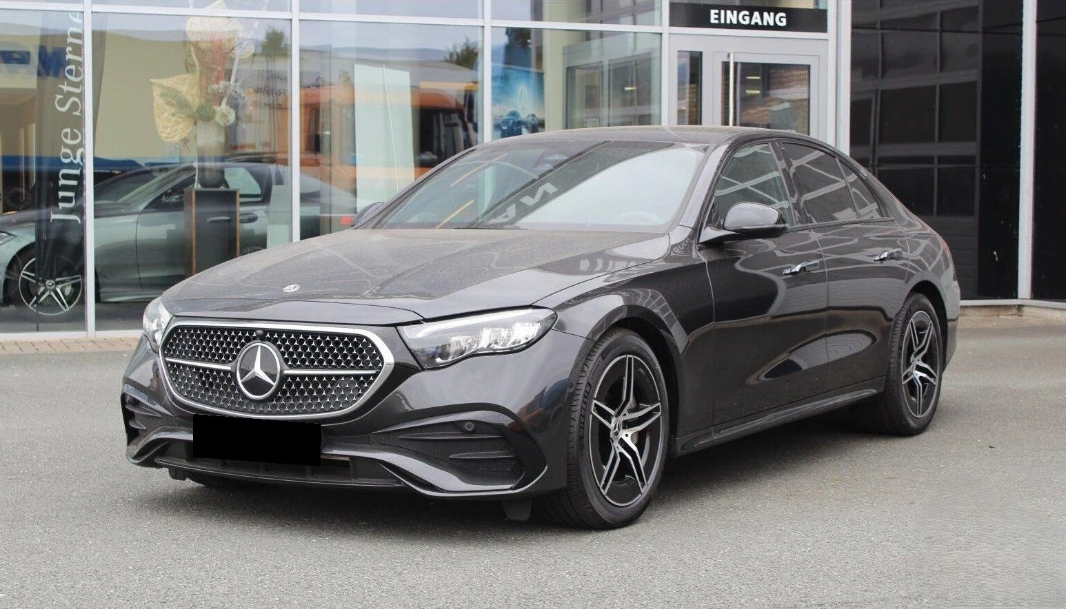 Mercedes-Benz E 220 d/ AMG/ NIGHT/ LED/ CAMERA/ KEYLESS/ - изображение 2