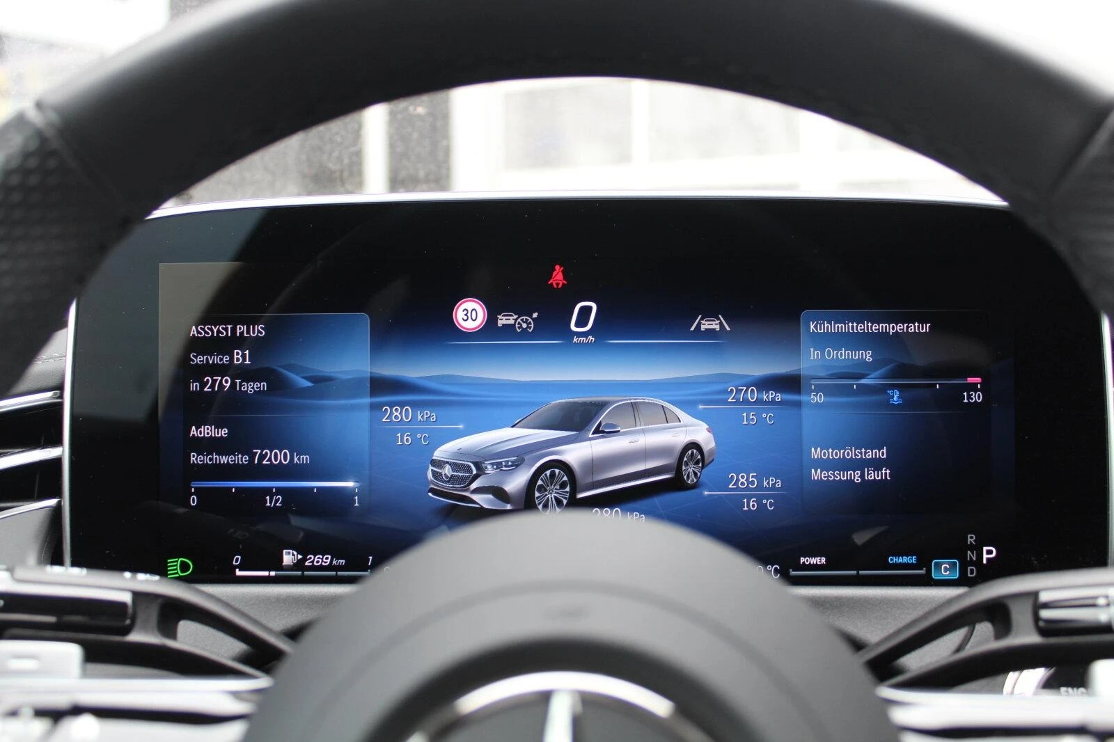Mercedes-Benz E 220 d/ AMG/ NIGHT/ LED/ CAMERA/ KEYLESS/ - изображение 7