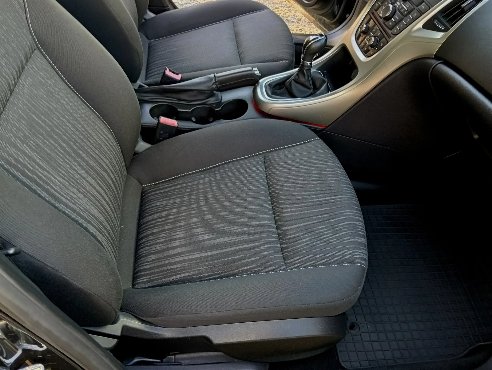 Opel Astra 1.4i - изображение 10