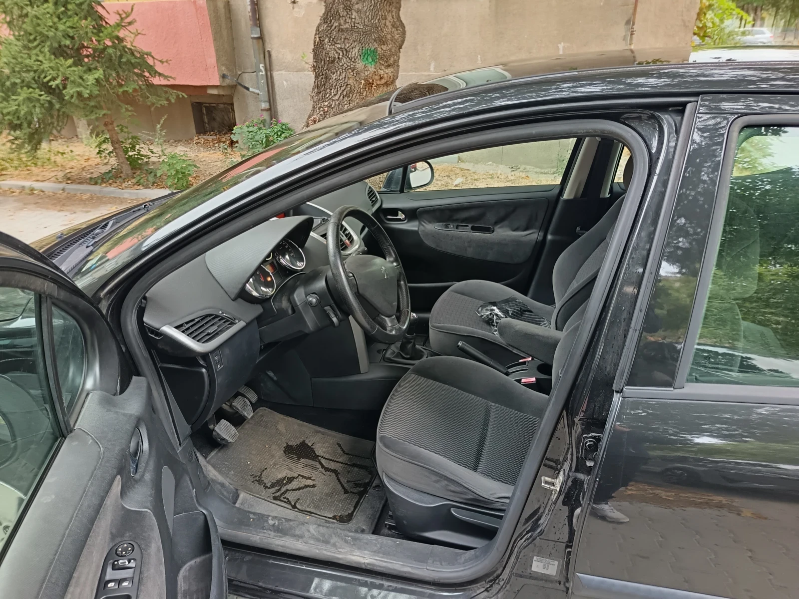 Peugeot 207 1.4i | Mobile.bg   12