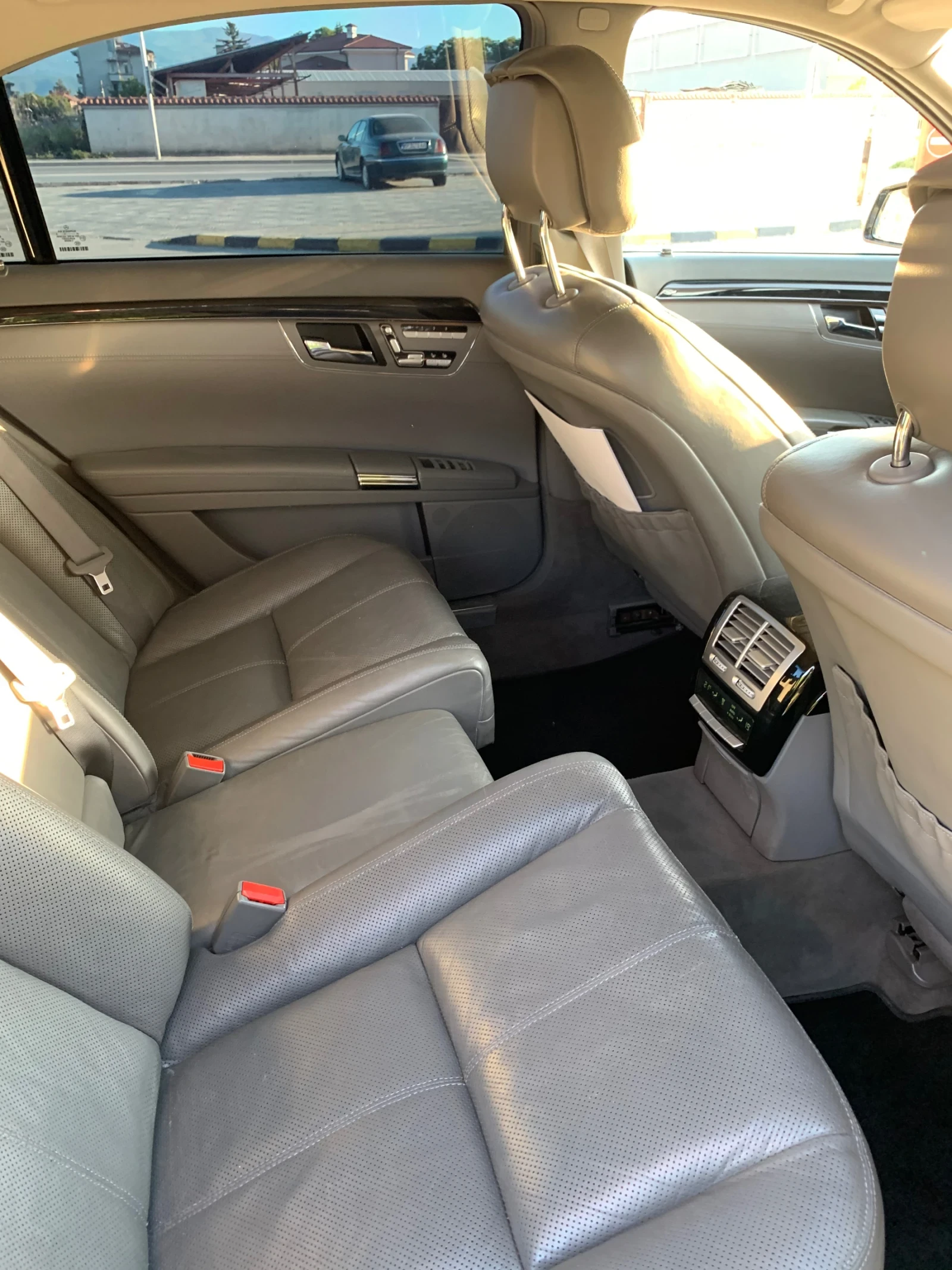 Mercedes-Benz S 500 Long LPG Keyless Distronik Podgrev Obduhvane - изображение 9