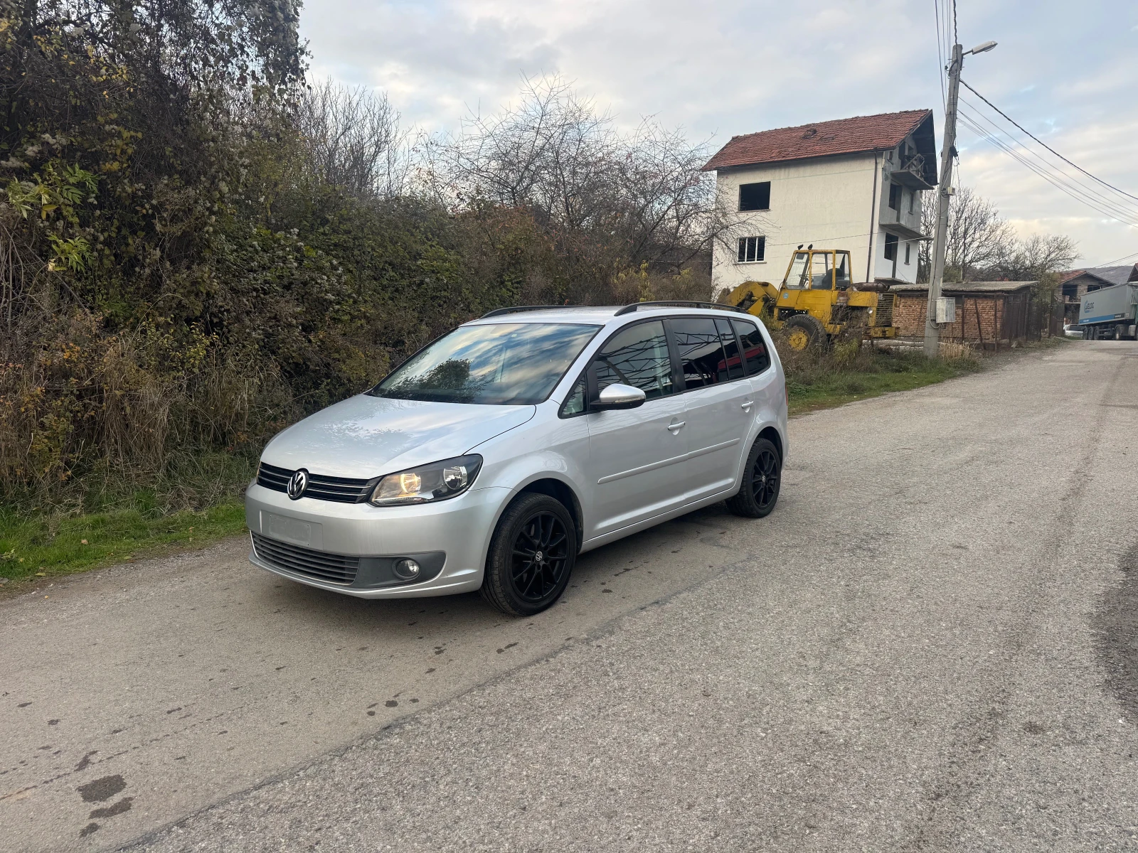 VW Touran  - изображение 3