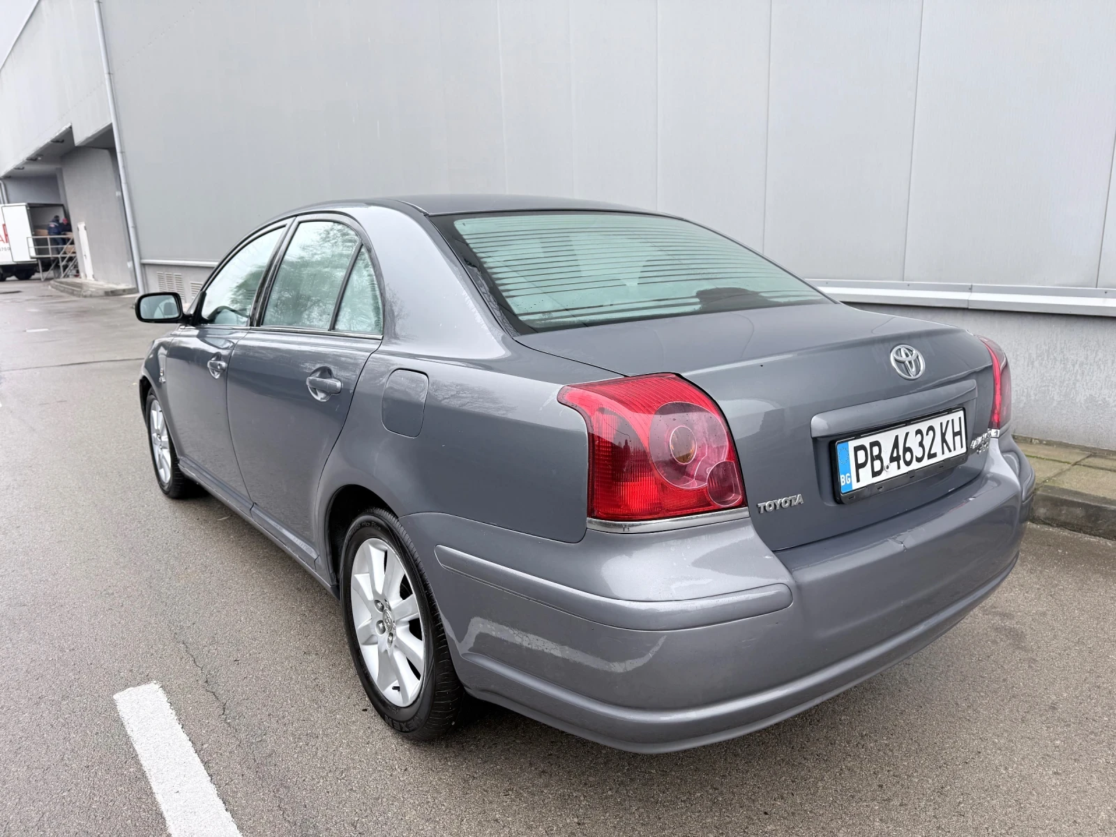 Toyota Avensis  - изображение 3