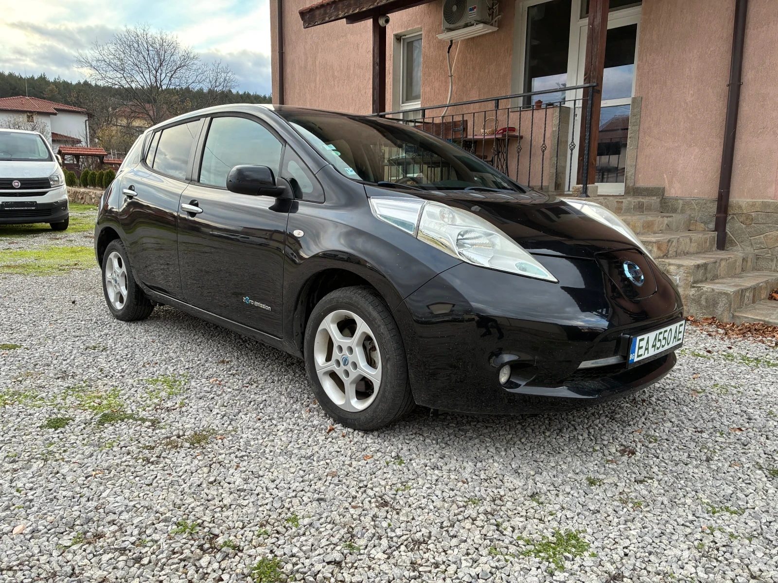 Nissan Leaf  NAVI-CAMERA - изображение 2