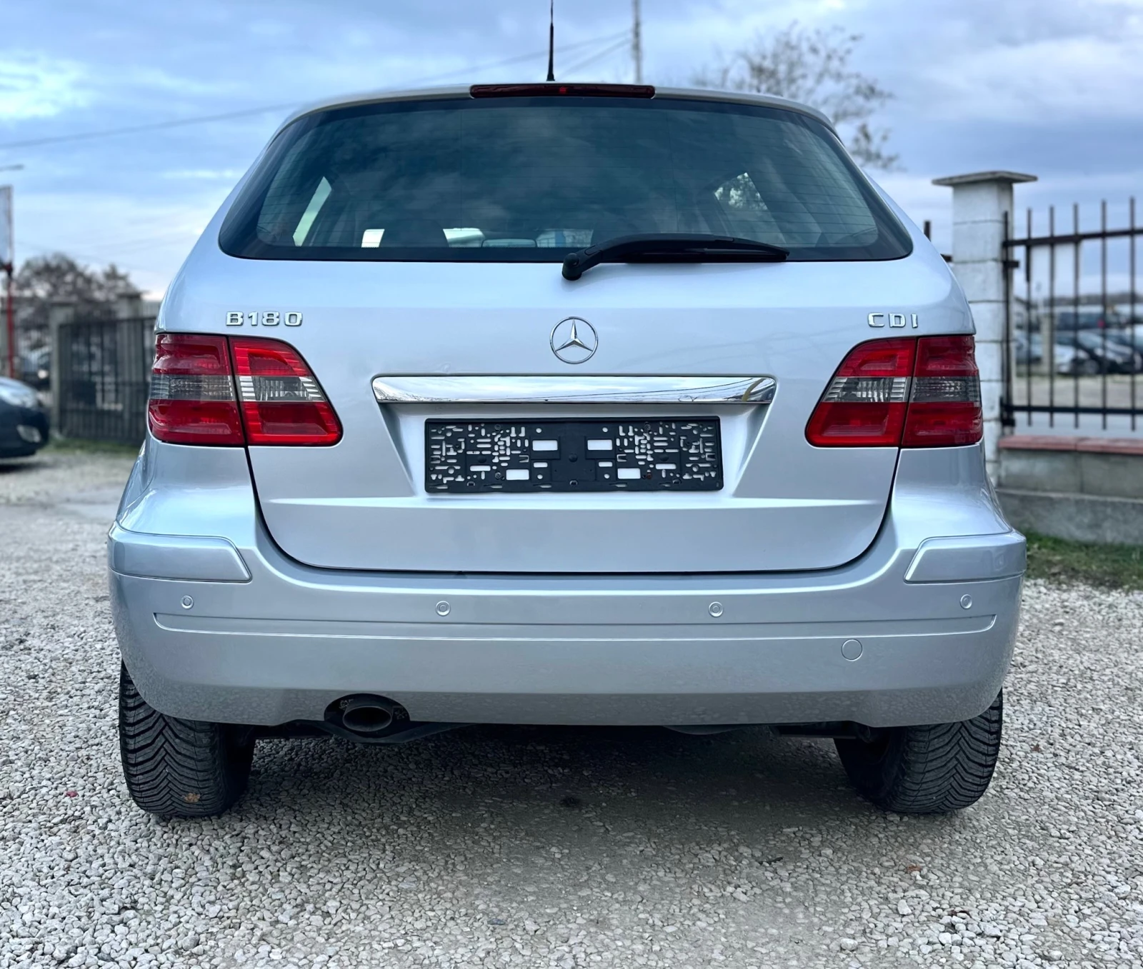 Mercedes-Benz B 180 2.0CDI 109HP Automatic - изображение 2