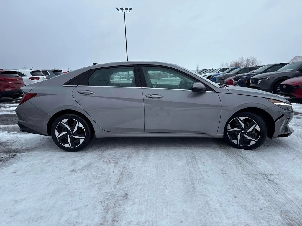 Hyundai Elantra 2023 Luxury * CARFAX * БЕЗ ПЪРВОНАЧАЛНА ВНОСКА - изображение 4