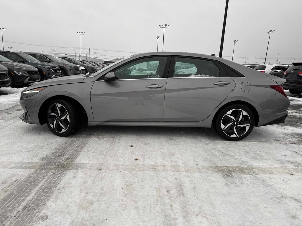 Hyundai Elantra 2023 Luxury * CARFAX * БЕЗ ПЪРВОНАЧАЛНА ВНОСКА - изображение 3