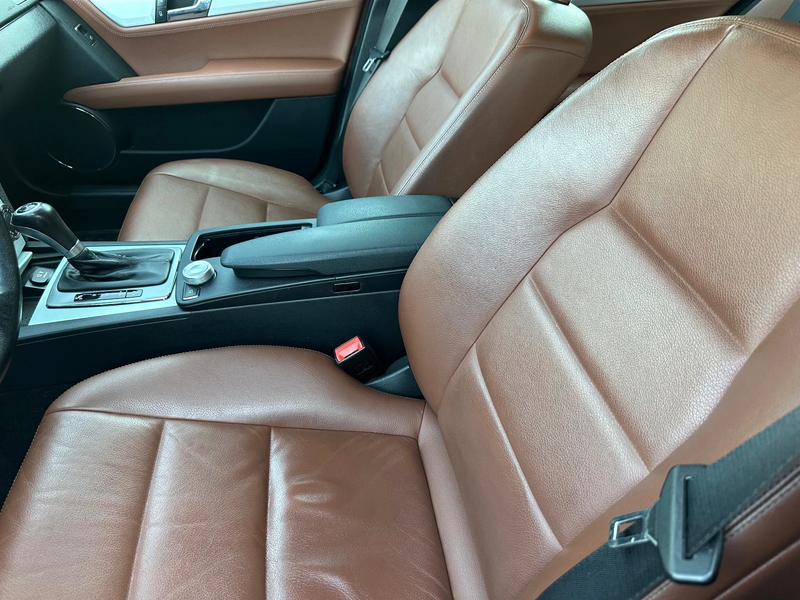 Mercedes-Benz C 320 Седан, снимка 11 - Автомобили и джипове - 53876118