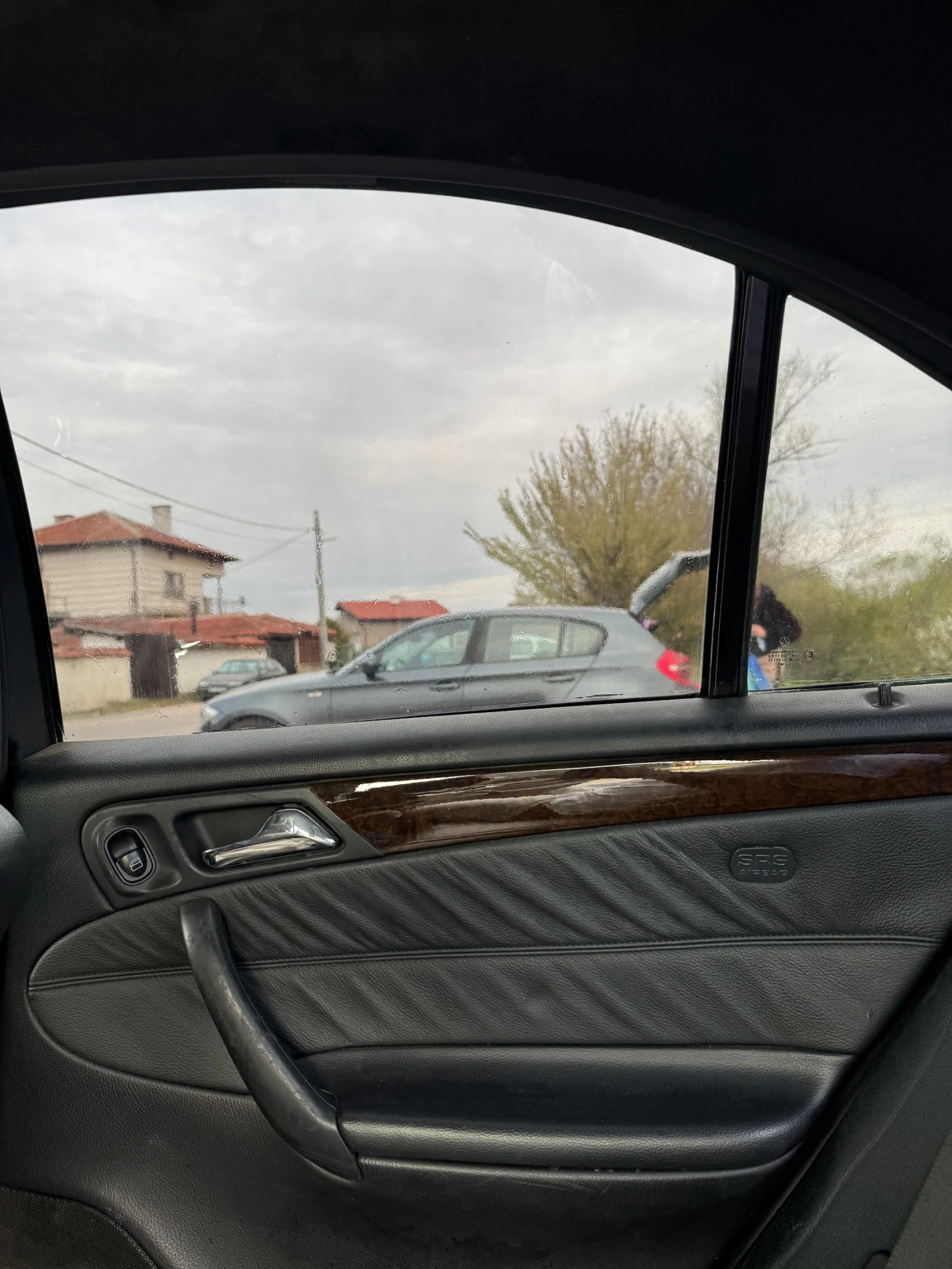 Mercedes-Benz C 180, снимка 8 - Автомобили и джипове - 54209610