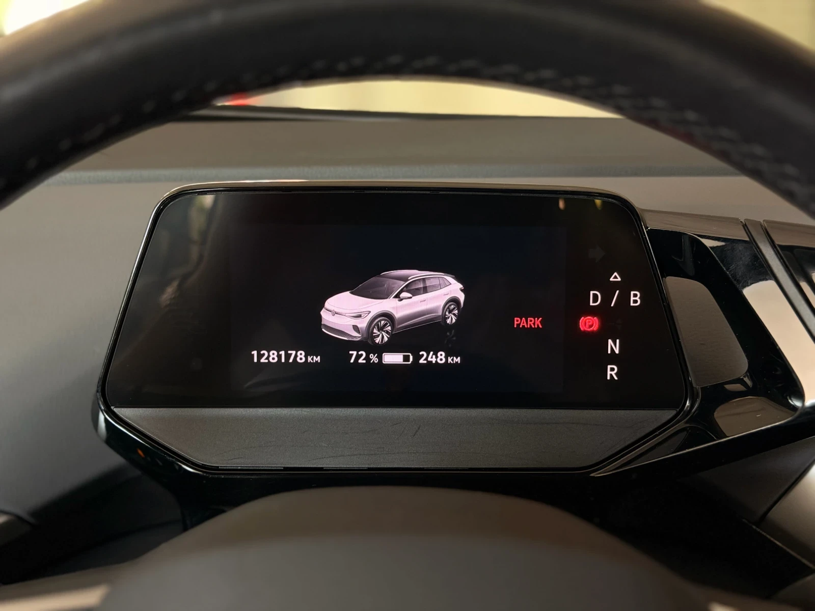 VW ID.4 -PRO-82kwh-1st Edition-Distronik-Europe-Гаранция-, снимка 9 - Автомобили и джипове - 54656173