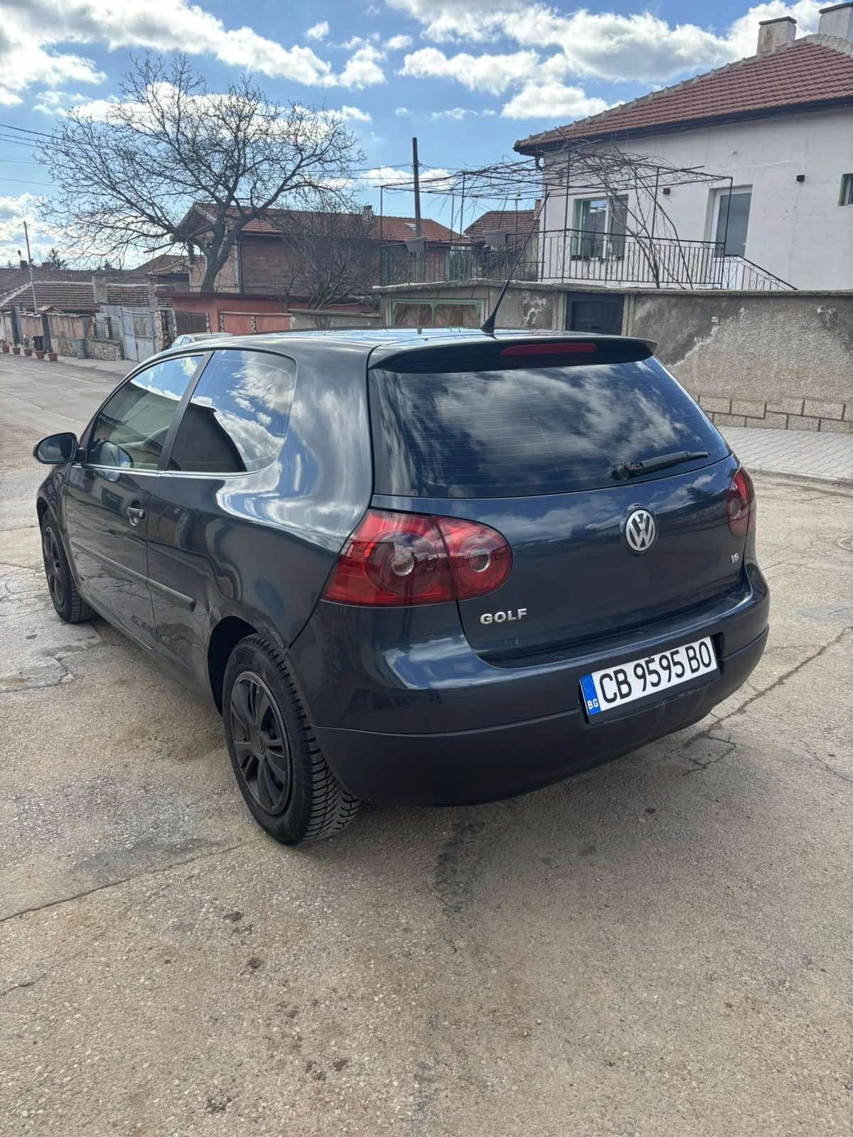 VW Golf 1.6 102кс. , снимка 7 - Автомобили и джипове - 55301521