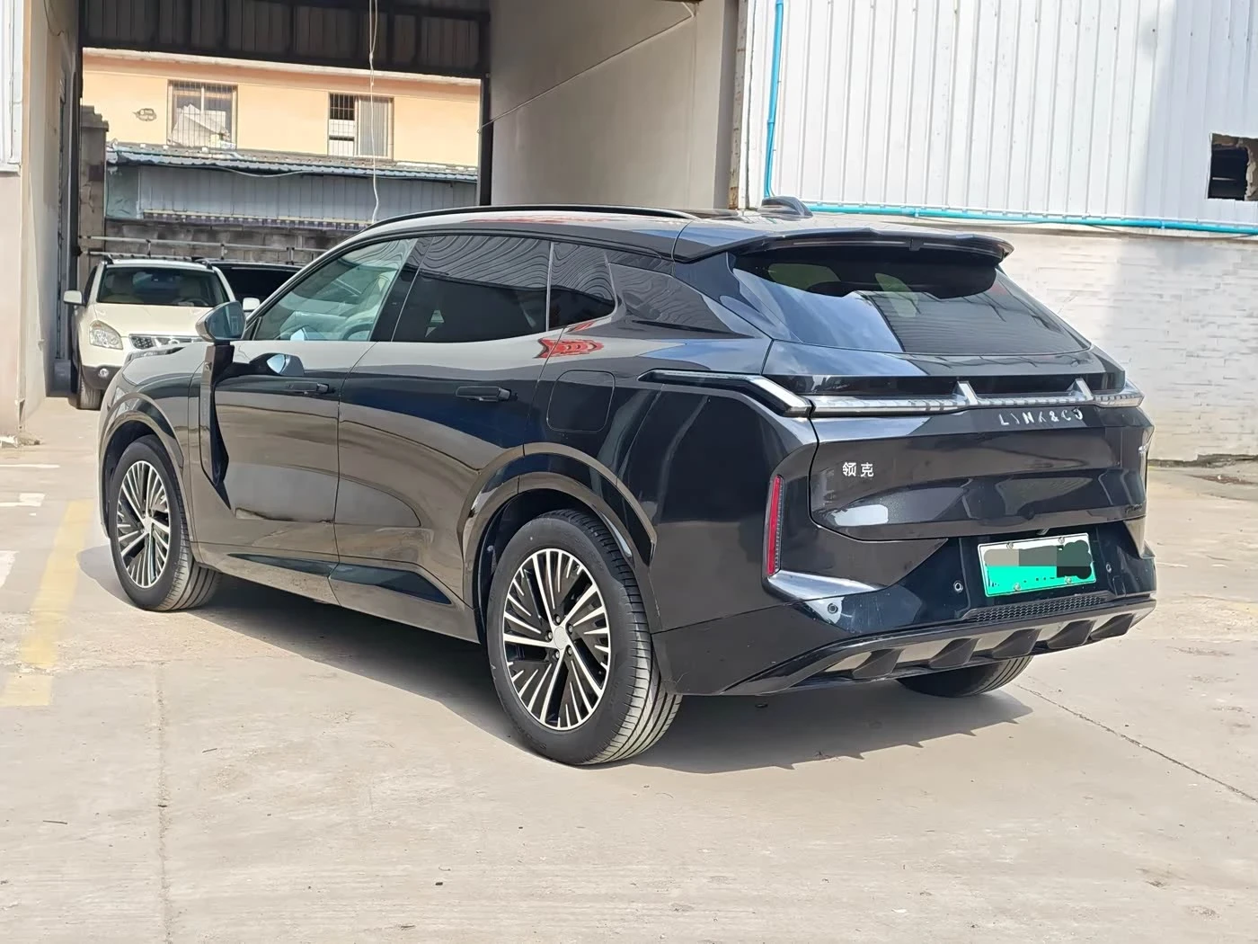 LynkCo 08 EM-P Long Range PRO autogeorge.com, снимка 6 - Автомобили и джипове - 54776900