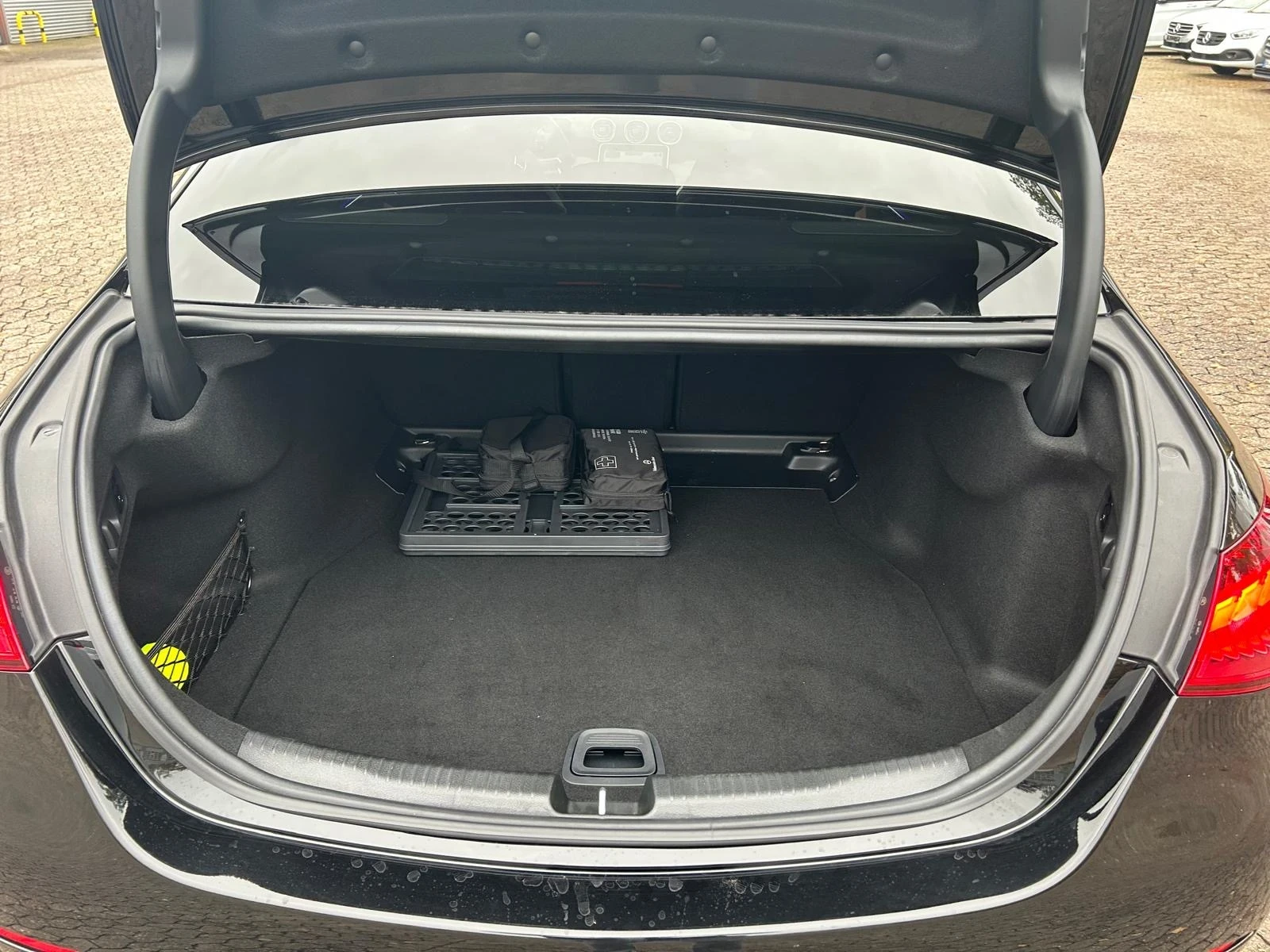 Mercedes-Benz C 300, снимка 6 - Автомобили и джипове - 55053065