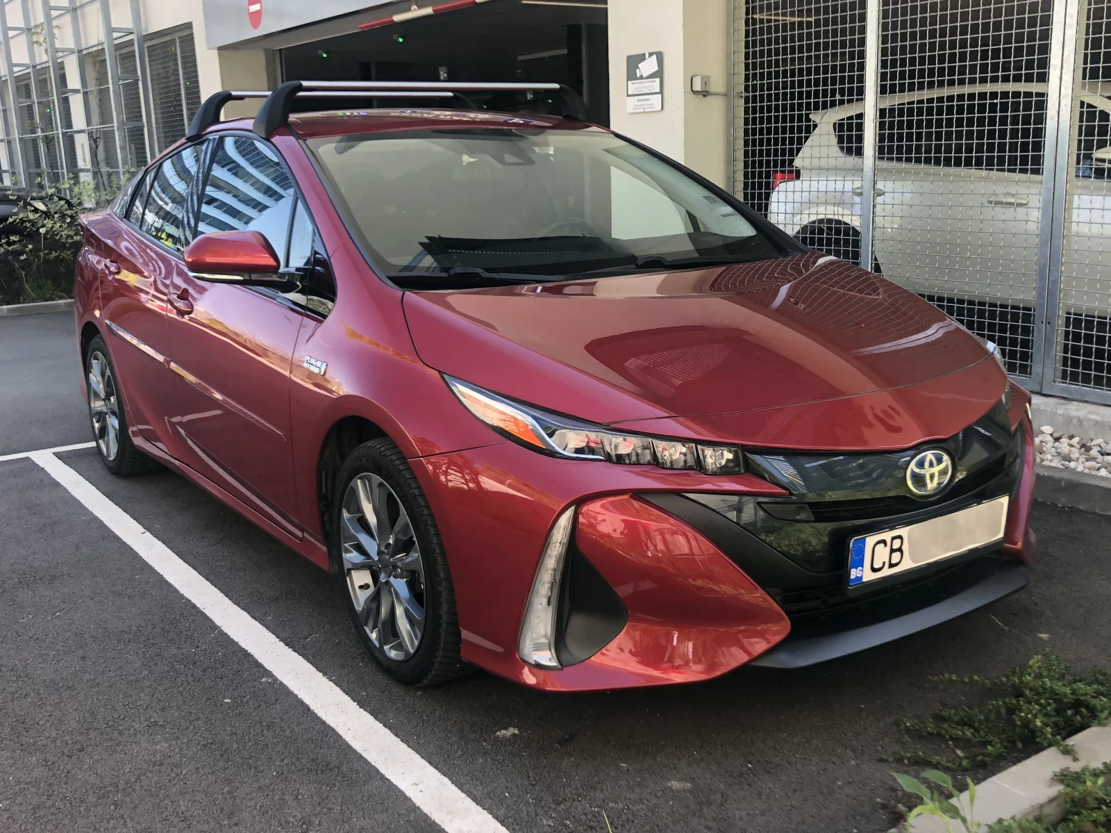 Toyota Prius Plug-in, снимка 7 - Автомобили и джипове - 55084103