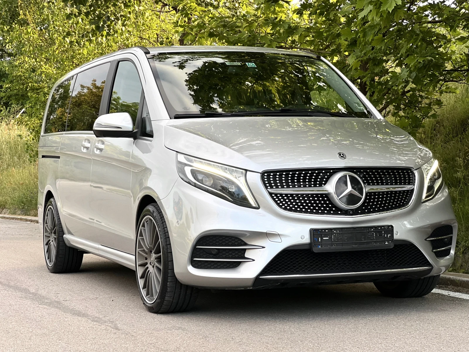 Mercedes-Benz V 300 V 250d 4-matic AMG