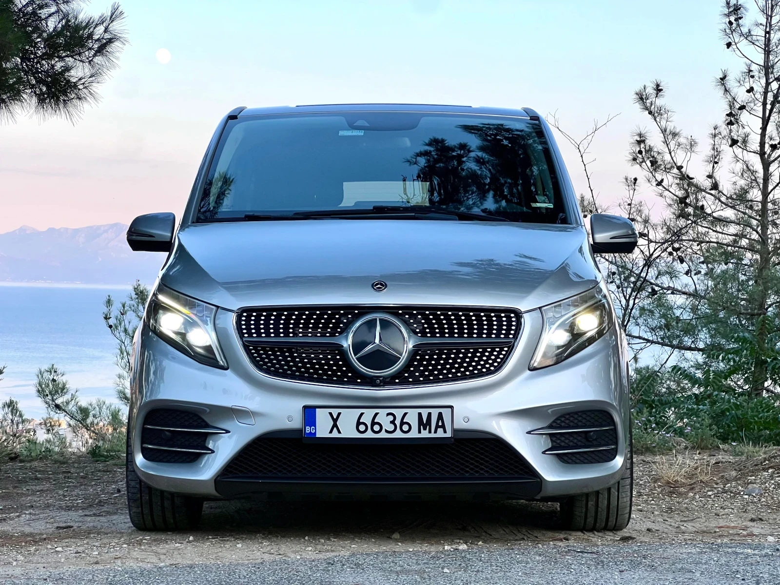 Mercedes-Benz V 300 V 250d 4-matic AMG, снимка 3 - Автомобили и джипове - 55105648