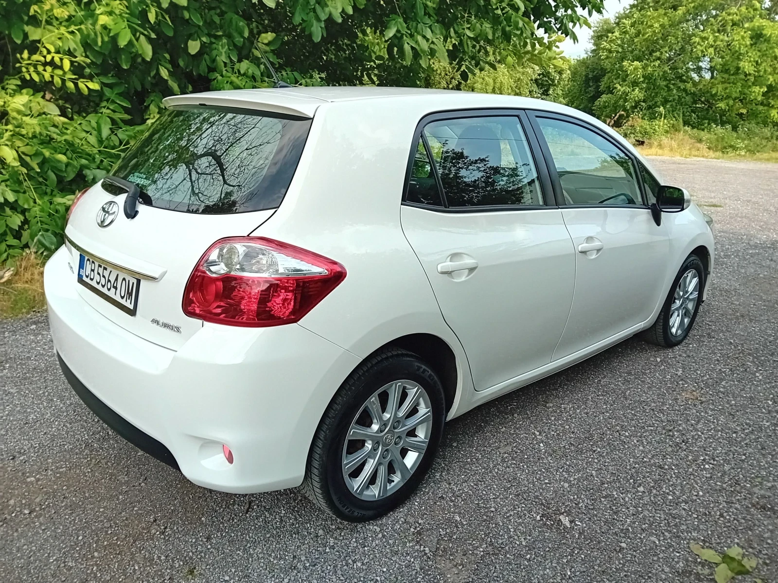 Toyota Auris Facelift Euro 5A 6 скорости, снимка 4 - Автомобили и джипове - 55149698