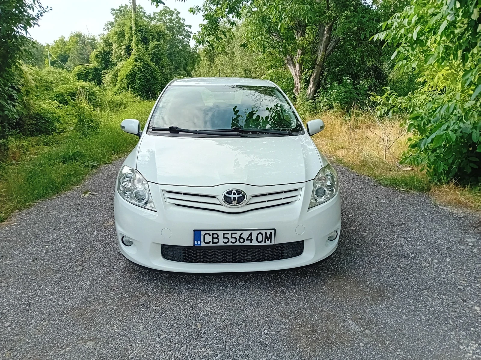 Toyota Auris Facelift Euro 5A 6 скорости, снимка 3 - Автомобили и джипове - 55149698