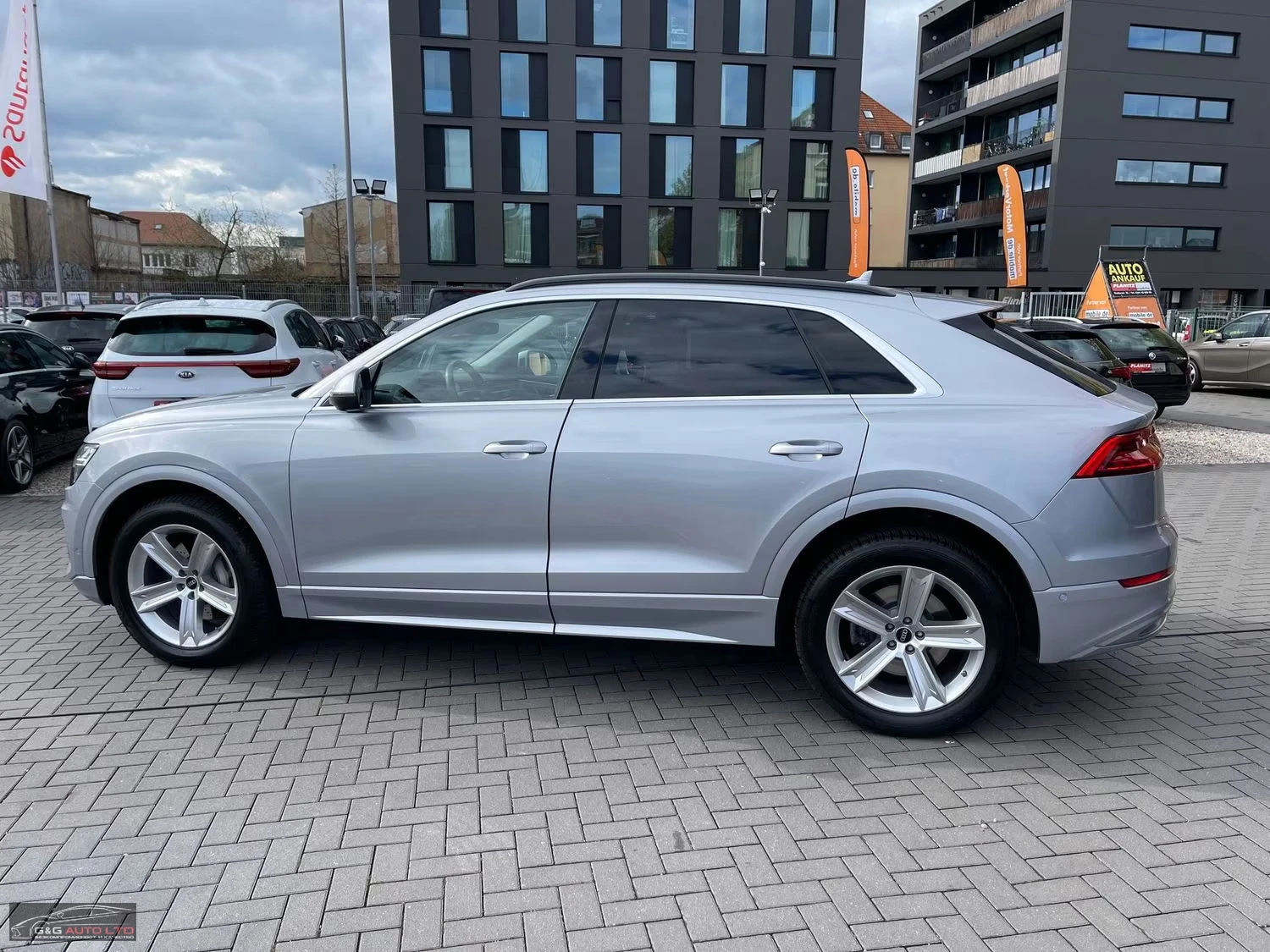 Audi Q8 50TDI/286HP/PANO/360/MATRIX/ACC/579z, снимка 4 - Автомобили и джипове - 55231484