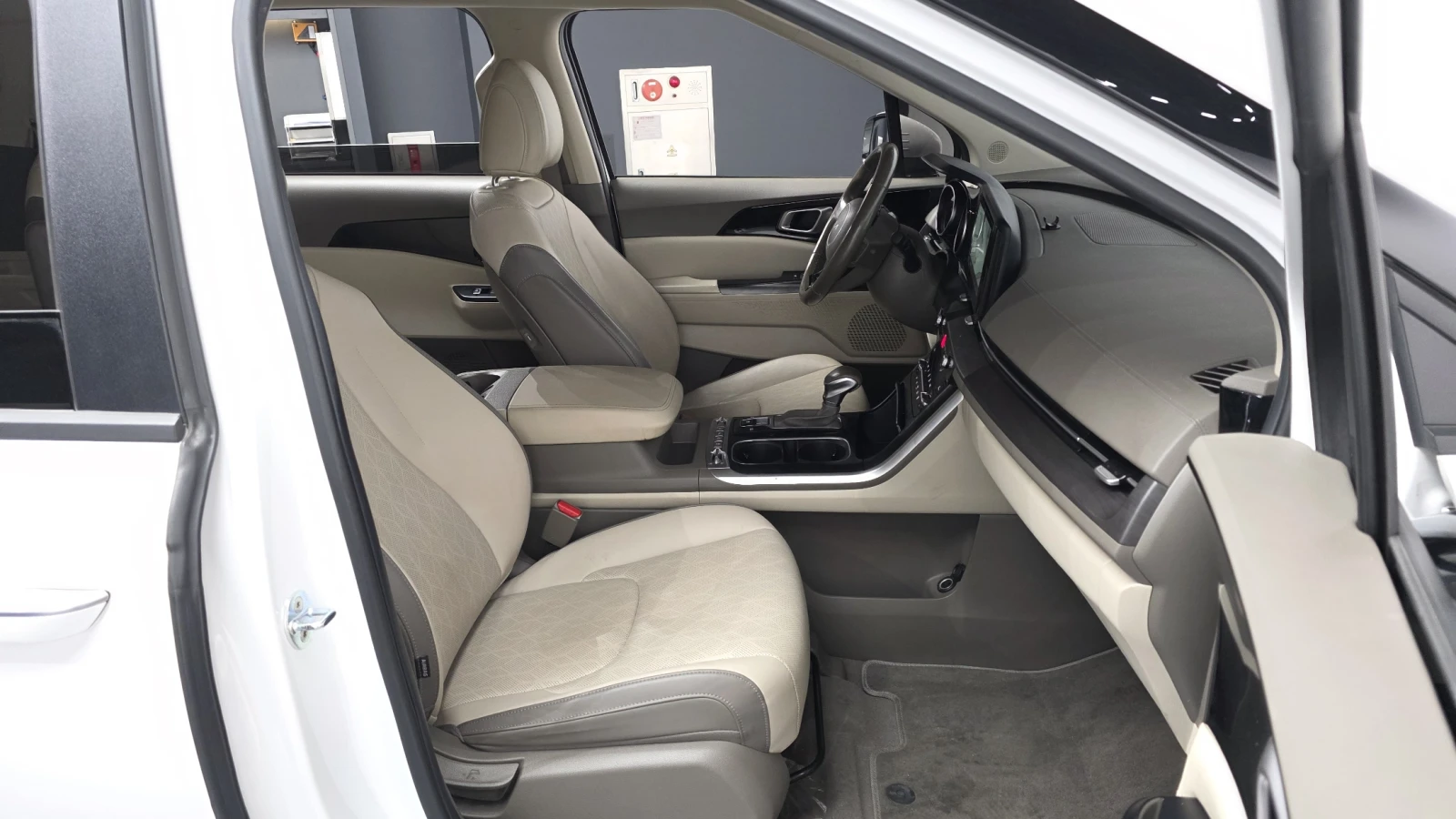 Kia Carnival ������� �����* ������ ���� | Mobile.bg � ����������� 11