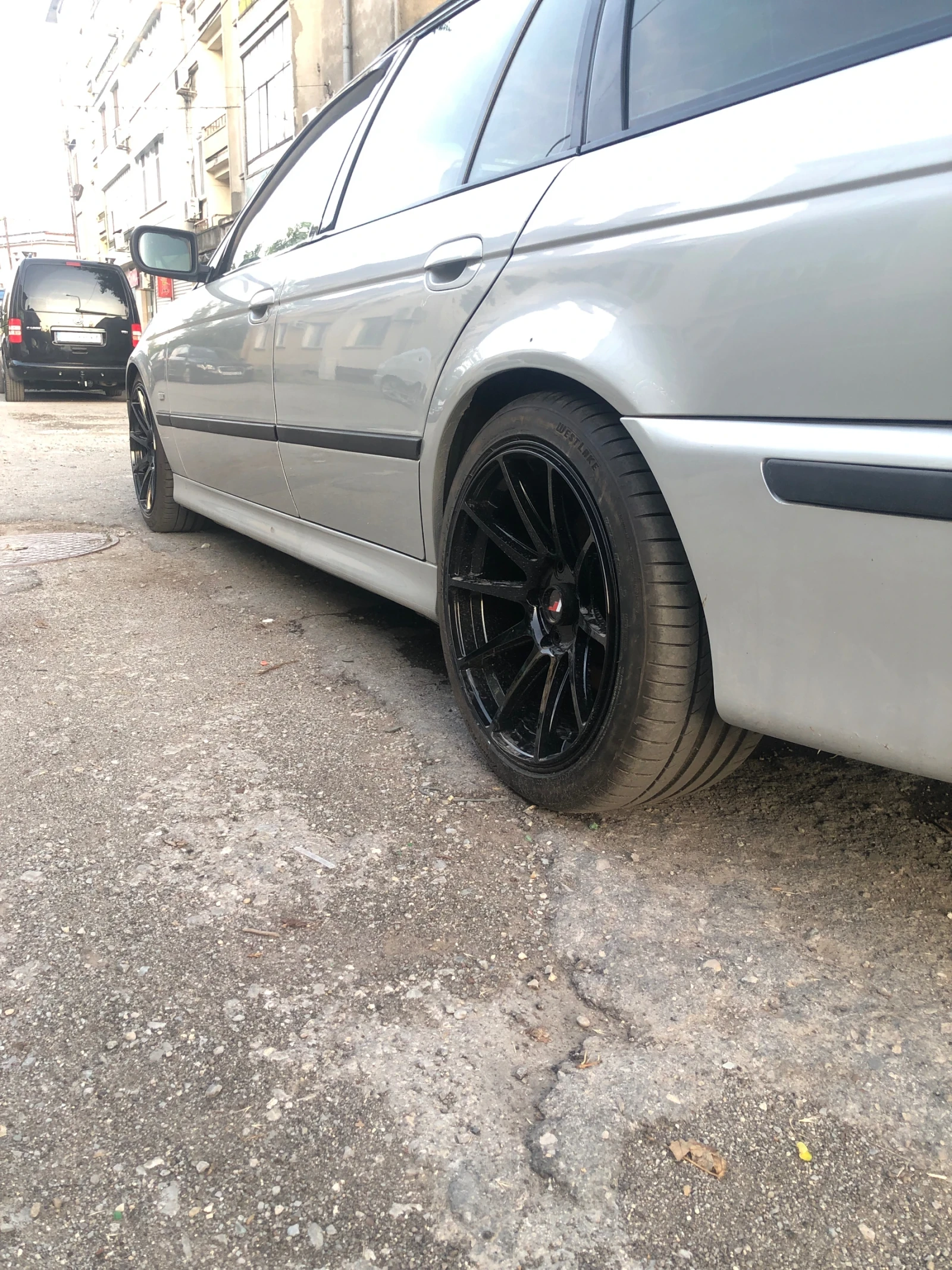 BMW 530, снимка 3 - Автомобили и джипове - 55812306