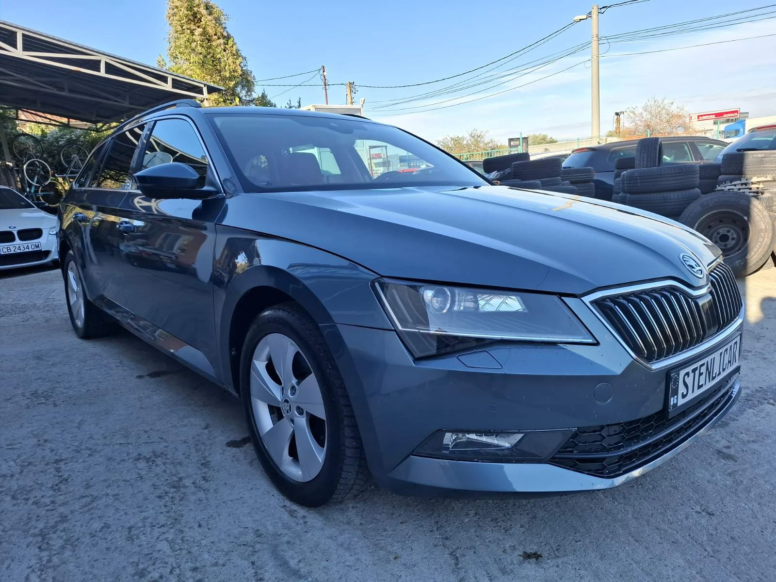 Skoda Superb 1.8i-АВТОМАТИК, снимка 5 - Автомобили и джипове - 56217413