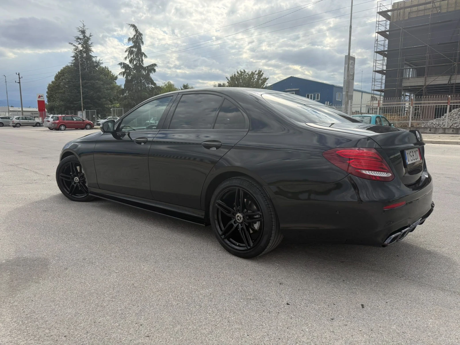 Mercedes-Benz E 220 AMG Head Up 9G Tronic, снимка 4 - Автомобили и джипове - 56303080