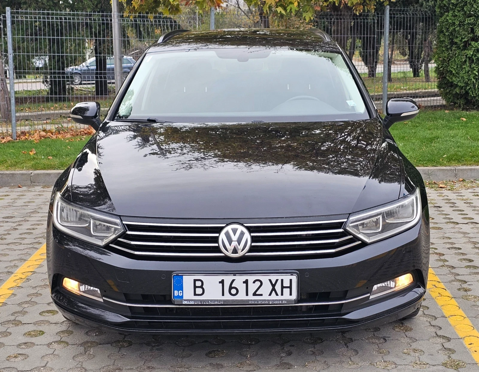 VW Passat 2.0 TDI Регистриран и обслужен!, снимка 3 - Автомобили и джипове - 56518637