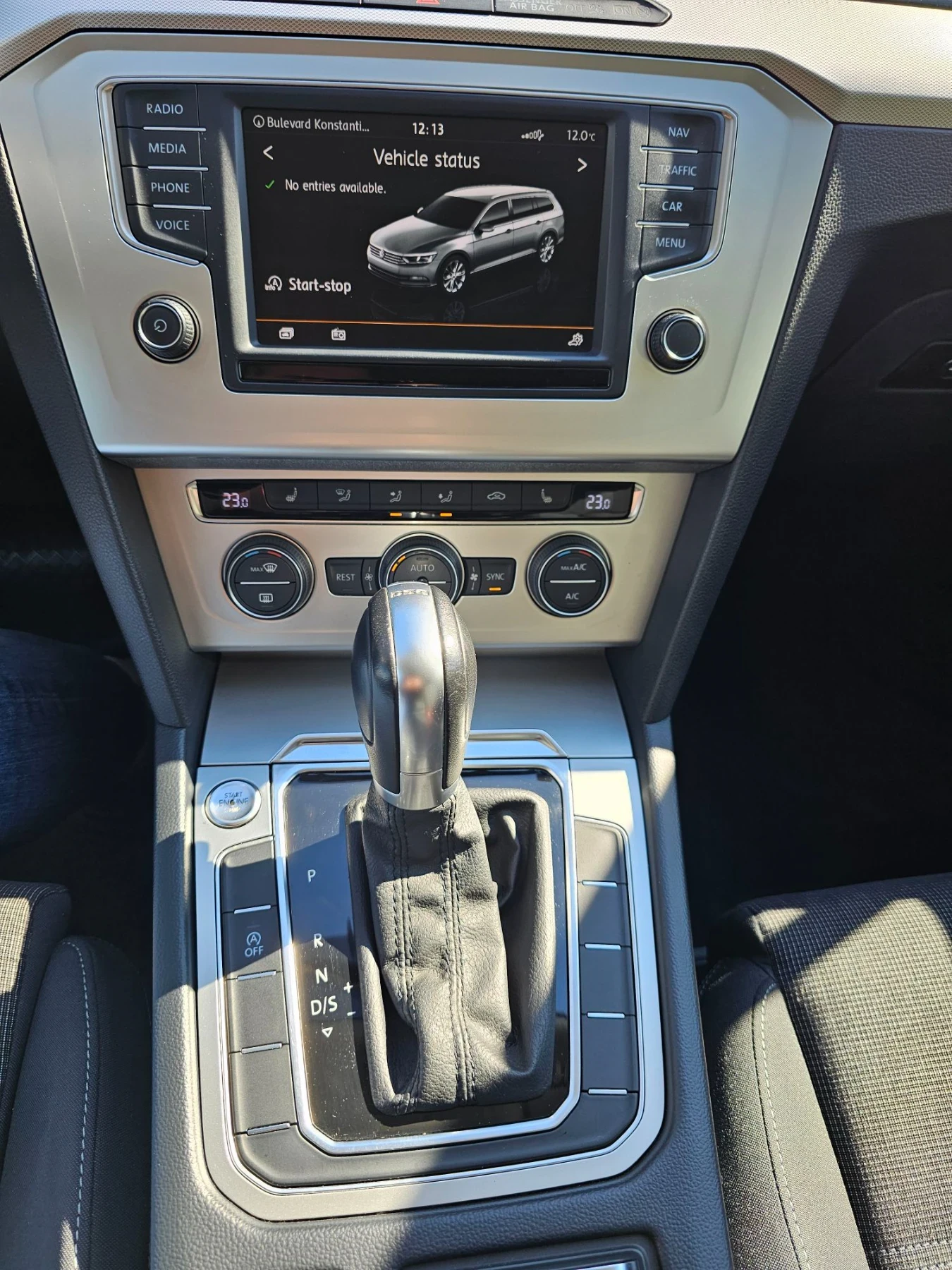 VW Passat 2.0 TDI Регистриран и обслужен!, снимка 14 - Автомобили и джипове - 56518637