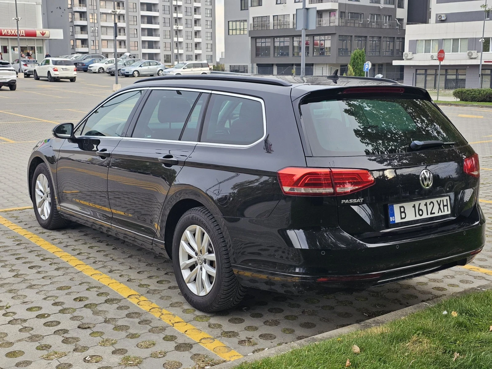 VW Passat 2.0 TDI Регистриран и обслужен!, снимка 7 - Автомобили и джипове - 56518637