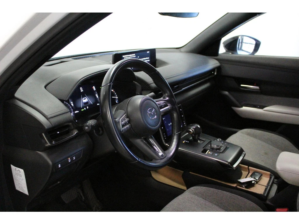 Mazda MX-30, снимка 5 - Автомобили и джипове - 56683725