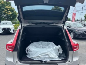 Volvo XC40 Plus Bright Theme | CARFAX | БЕЗ ПЪРВОНАЧАЛНА ВН, снимка 6