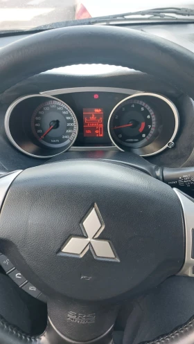Обява за продажба на Mitsubishi Outlander Бензин 4х4 ръчка ~13 999 лв. - изображение 6
