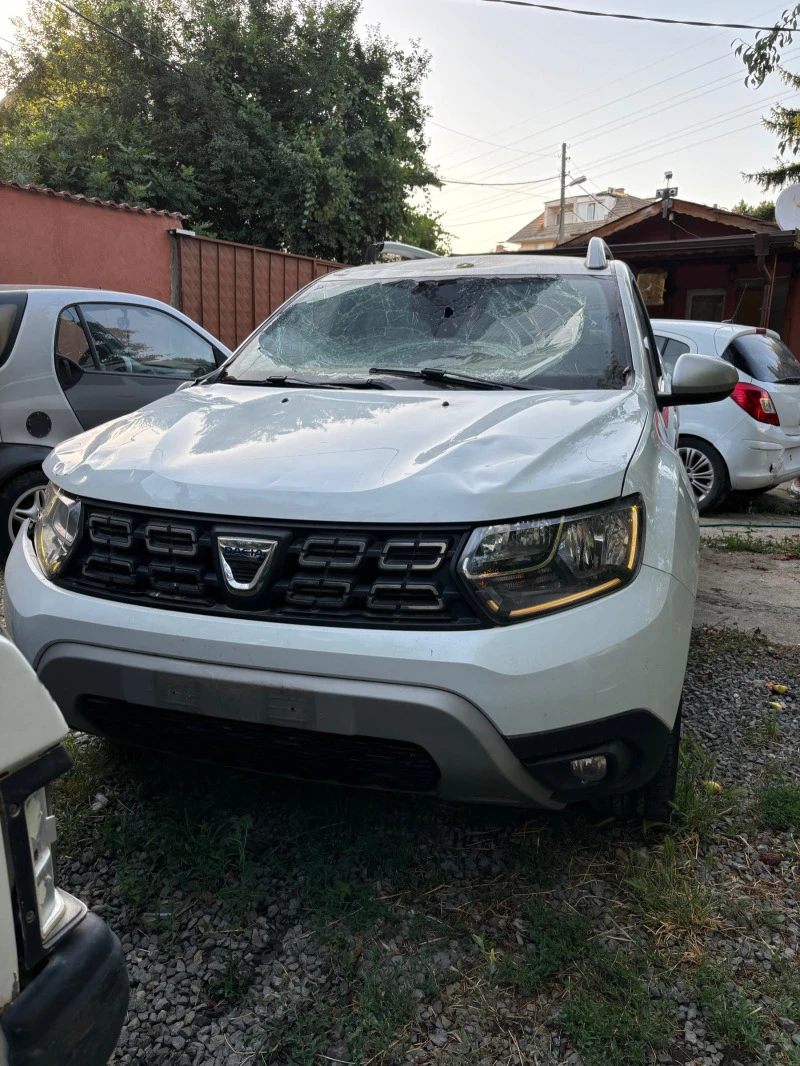 Dacia Duster ГАЗ- ЛЕД, снимка 1 - Автомобили и джипове - 46544849